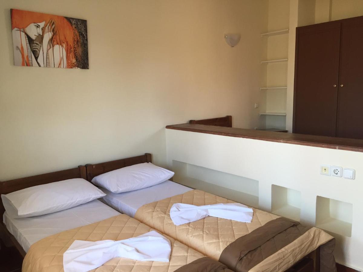 Toulipa Rooms Agia Ermioni Extérieur photo