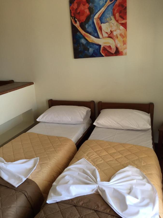 Toulipa Rooms Agia Ermioni Extérieur photo