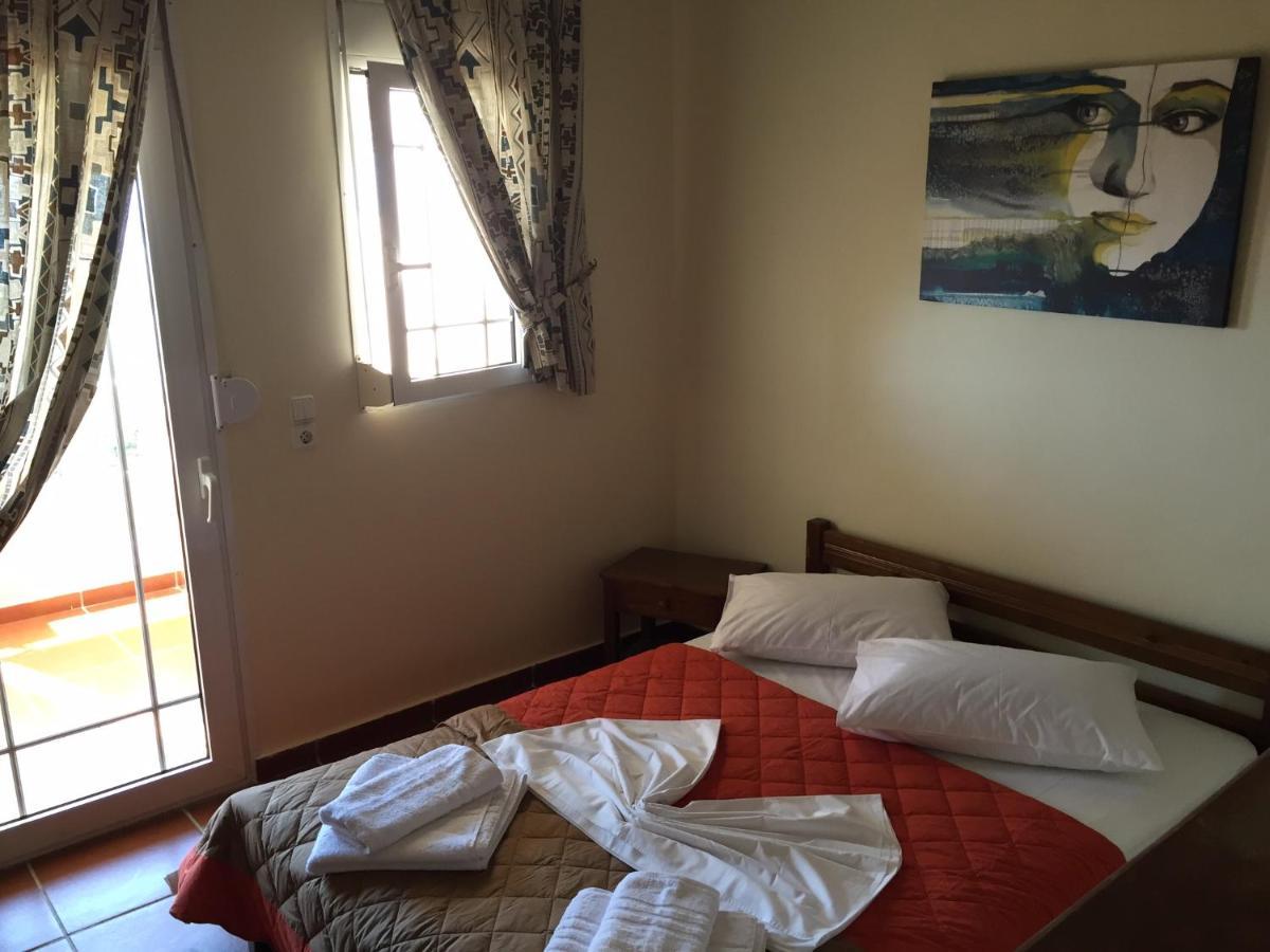 Toulipa Rooms Agia Ermioni Extérieur photo